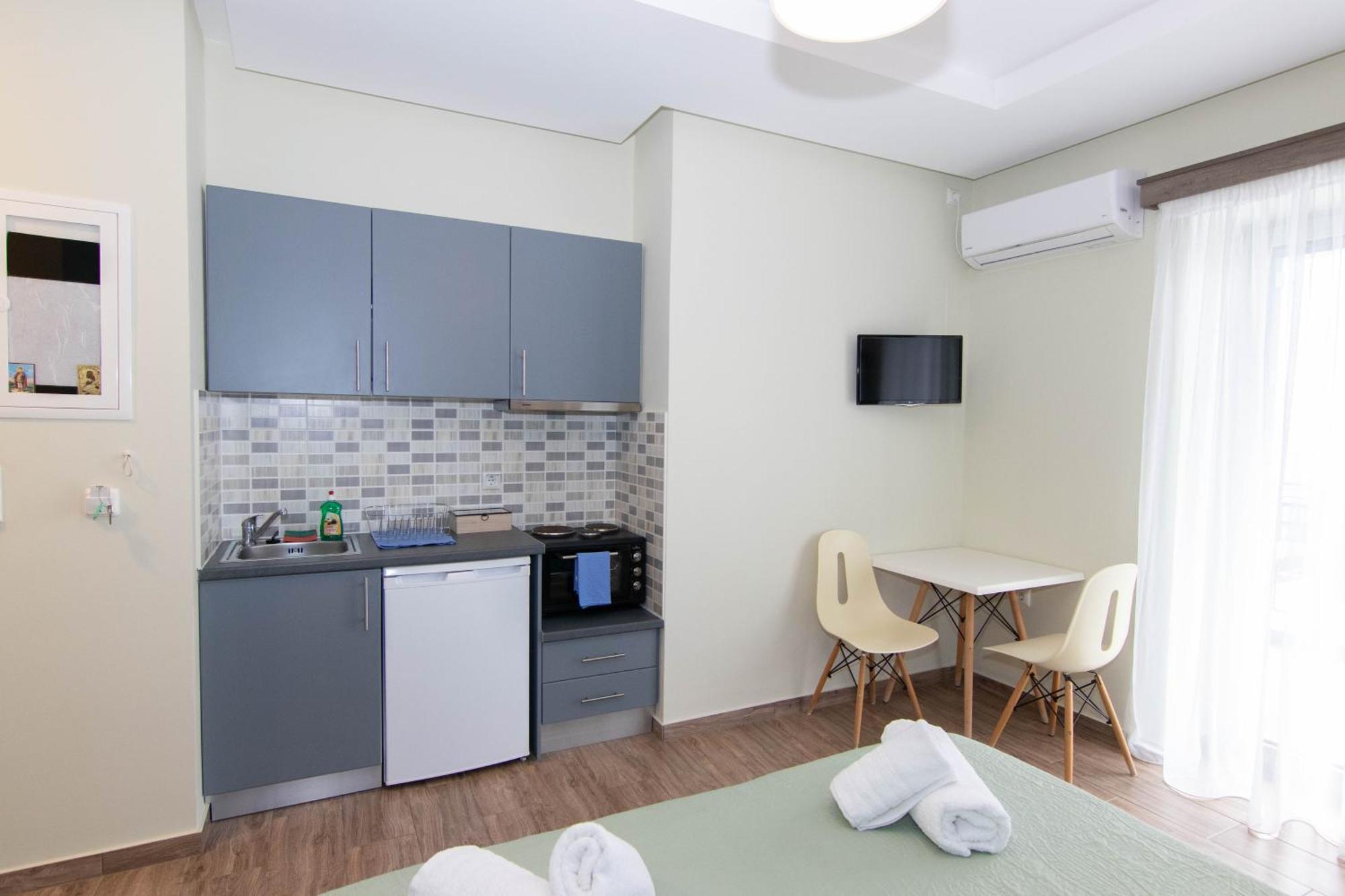 Verga'S Apartments Kalamáta Kamer foto